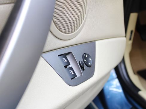 Used 2003 BMW Z4 2.5i RWD image 36