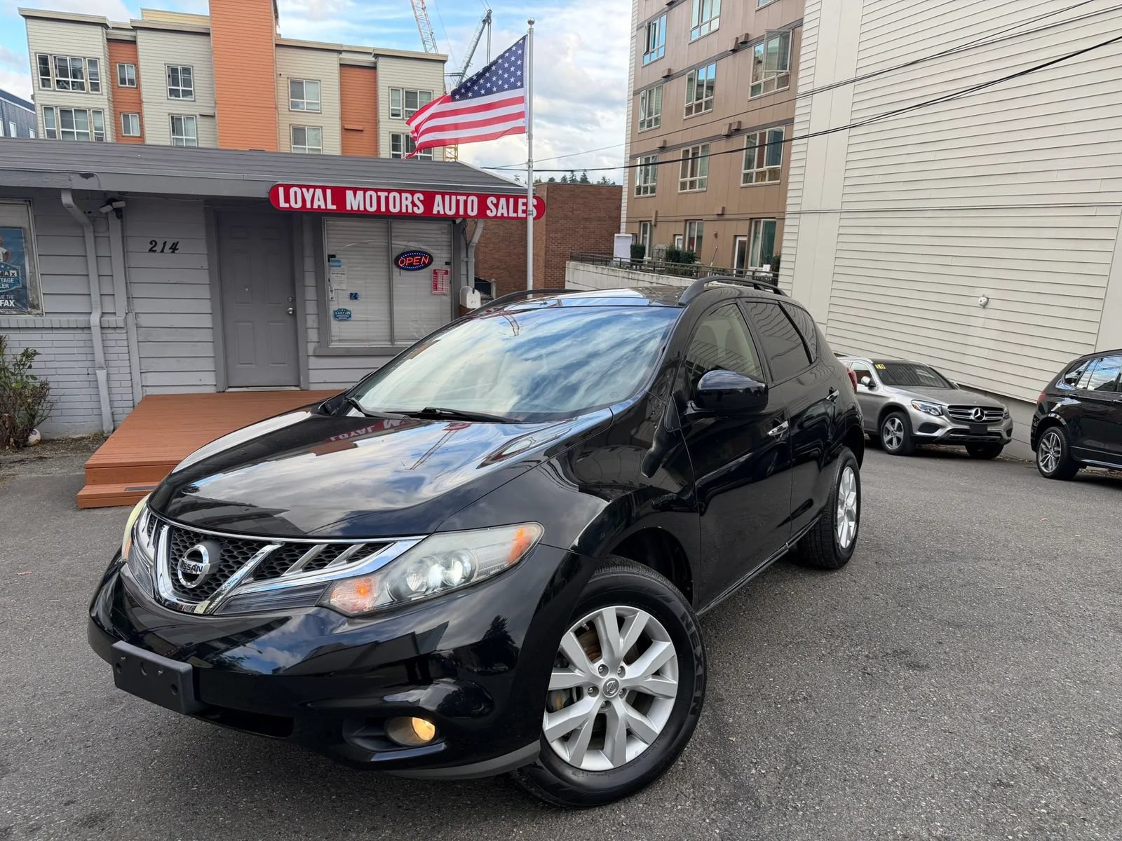 Used 2014 Nissan Murano SL w/ Navigation Package AWD/4WD image 1