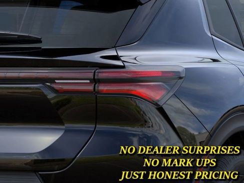 New 2026 Chevrolet Equinox EV LT w/ Midnight Package image 11