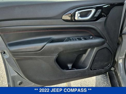 Used 2022 Jeep Compass Trailhawk w/ Trailhawk Elite Group AWD/4WD image 11