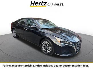 Used 2025 Nissan Altima 2.5 SV FWD video 1
