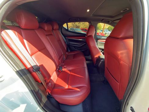 Used 2020 MAZDA MAZDA3 Hatchback w/ Premium Package FWD image 8