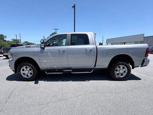 Used 2024 RAM 2500 Laramie AWD/4WD image 5