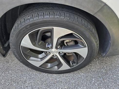 Used 2016 Hyundai Tucson Sport FWD image 15
