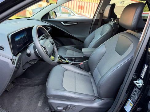 Used 2024 Kia Niro Wind FWD image 14