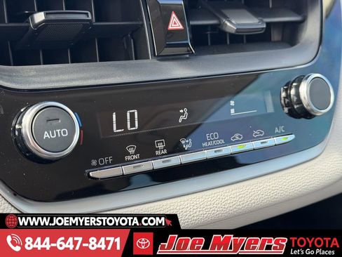 Used 2025 Toyota Corolla LE image 20