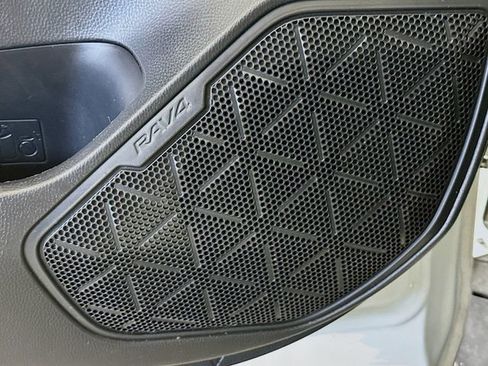 Certified 2023 Toyota RAV4 XLE image 21