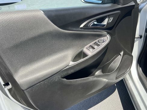 Used 2021 Chevrolet Malibu LS FWD image 6
