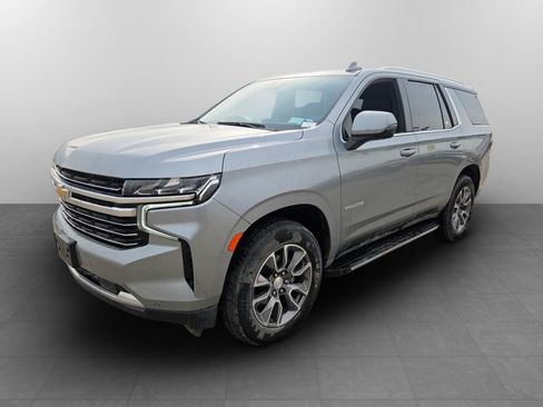 Used 2024 Chevrolet Tahoe LT w/ Luxury Package AWD/4WD image 12