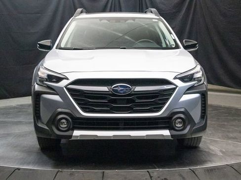 Used 2023 Subaru Outback Limited AWD/4WD image 4
