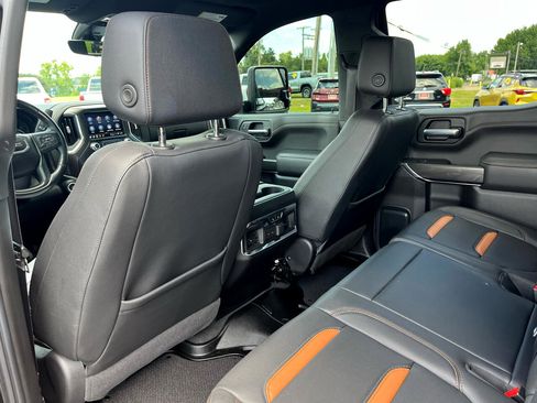 Used 2021 GMC Sierra 1500 AT4 w/ Technology Package image 23