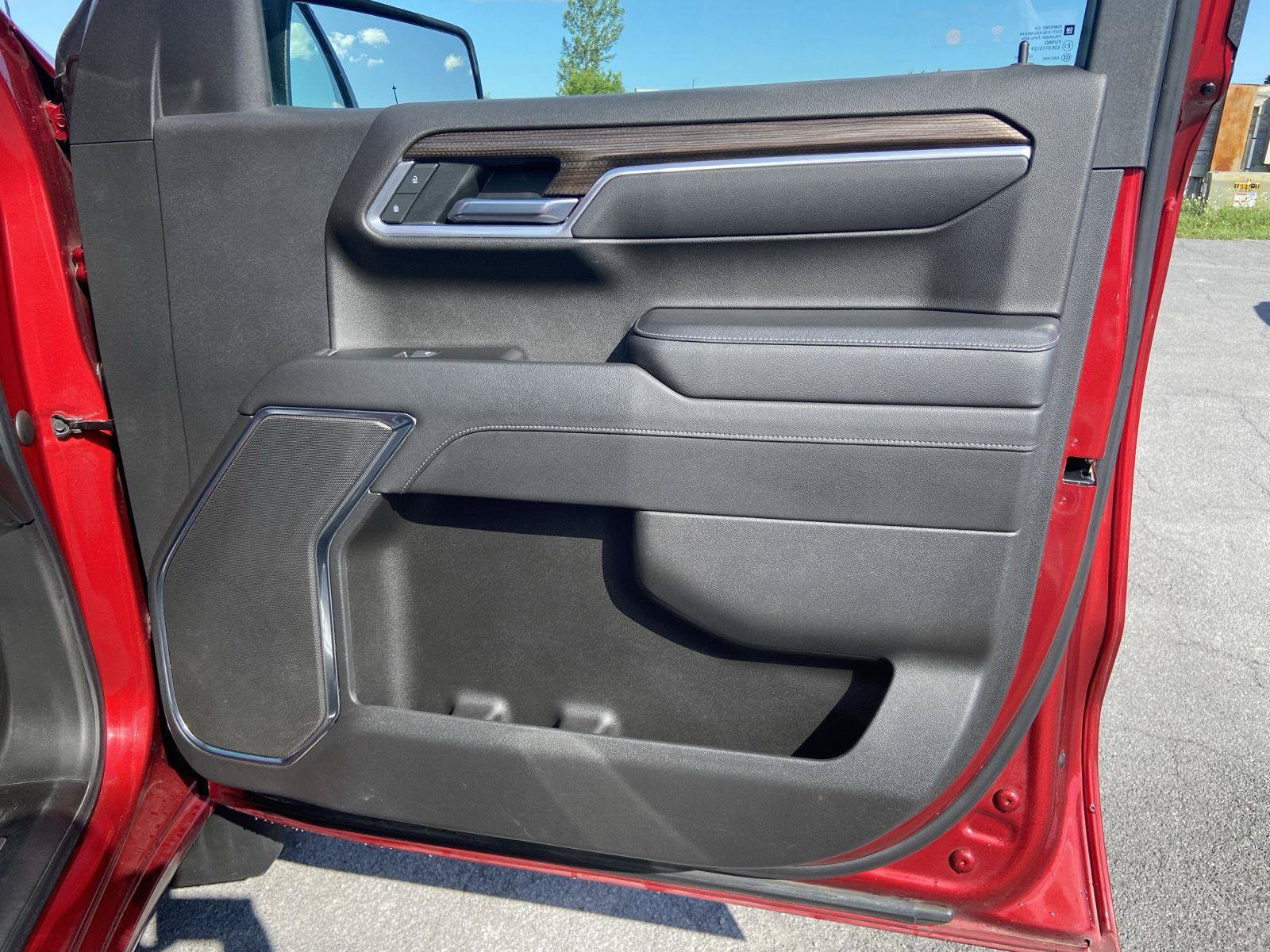 Used 2022 Chevrolet Silverado 1500 RST AWD/4WD image 21