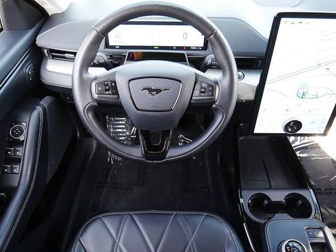 Used 2022 Ford Mustang Mach-E Select w/ Comfort/Technology Package AWD/4WD image 18