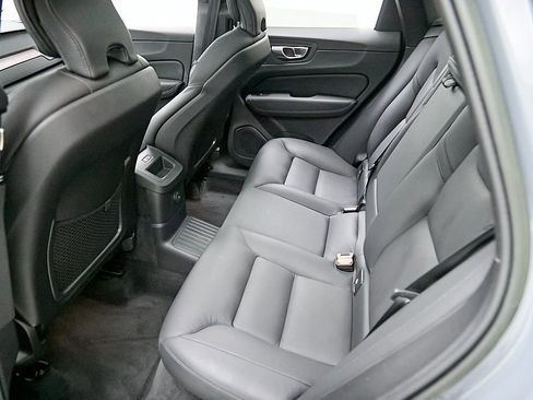 Certified 2023 Volvo XC60 T8 Plus w/ Climate Package image 21