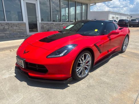 Used 2016 Chevrolet Corvette Stingray Coupe w/ 2LT Preferred Equipment Group RWD image 1
