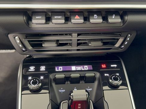 Certified 2022 Porsche 911 Carrera image 22