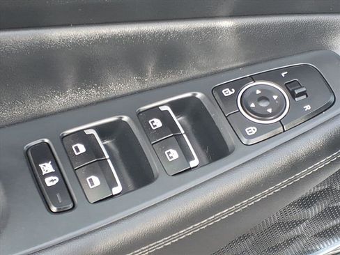 Used 2019 Hyundai Santa Fe Ultimate 2.4L image 18