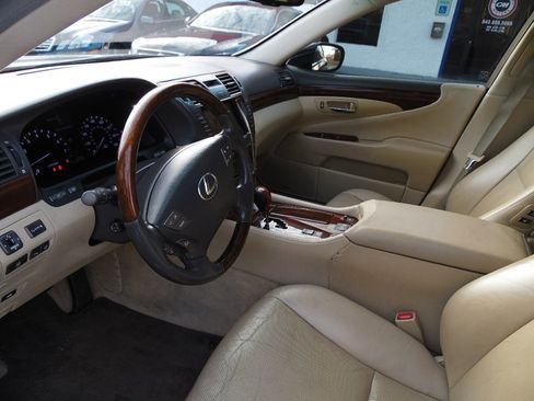 Used 2008 Lexus LS 460 image 6