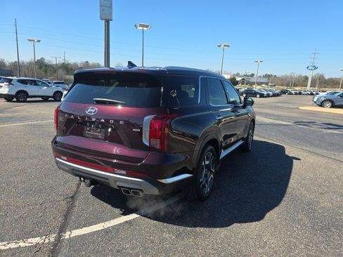 Used 2025 Hyundai Palisade Limited image 3