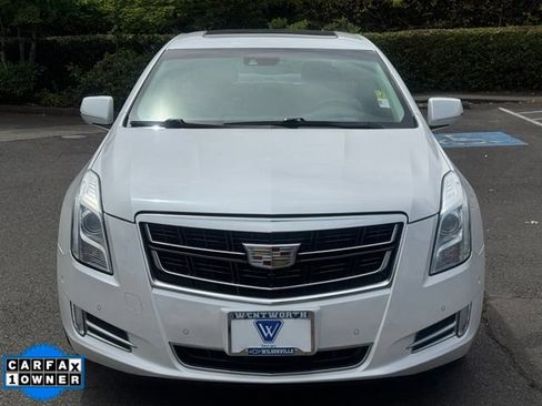 Used 2016 Cadillac XTS Premium w/ Driver Assist Package FWD image 2