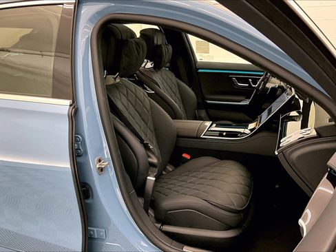 New 2026 Mercedes-Benz S 580e 4MATIC Sedan image 5