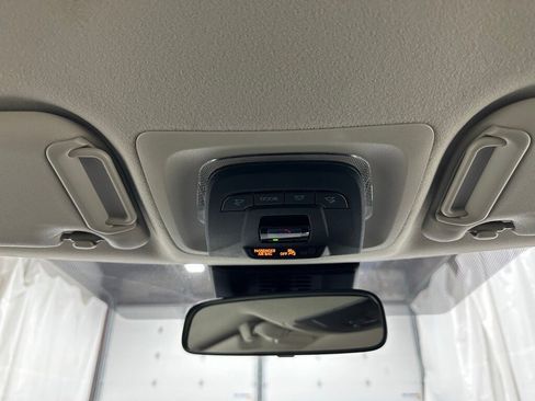 Used 2025 Toyota Corolla LE image 39