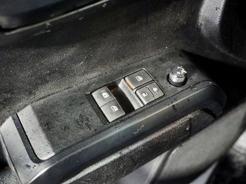 Used 2023 Toyota Tacoma SR image 21