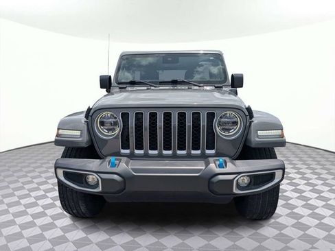 Used 2022 Jeep Wrangler Unlimited Sahara w/ Safety Group AWD/4WD image 6