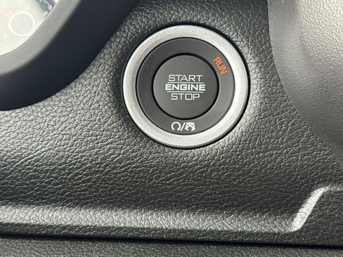 New 2026 RAM 1500 Express AWD/4WD image 20