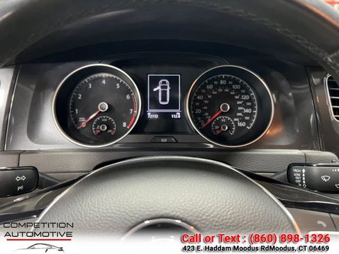 Used 2018 Volkswagen Golf S image 16