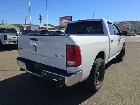 Used 2017 RAM 1500 Big Horn AWD/4WD image 3
