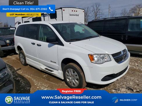 Used 2019 Dodge Grand Caravan SE FWD image 5