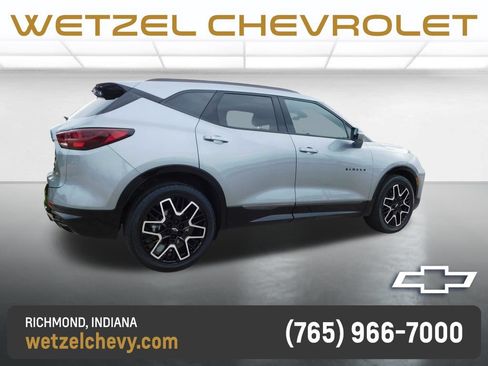 Used 2025 Chevrolet Blazer RS w/ Driver Confidence II Package AWD/4WD image 3