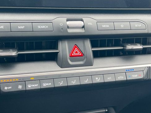 Used 2025 Kia K4 LX image 16