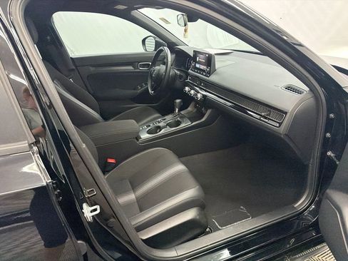 Used 2023 Honda Civic Sport image 13