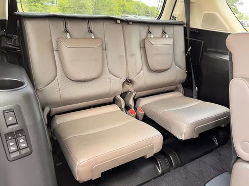 Used 2023 Lexus GX 460 Luxury w/ Sport Design Package AWD/4WD image 28