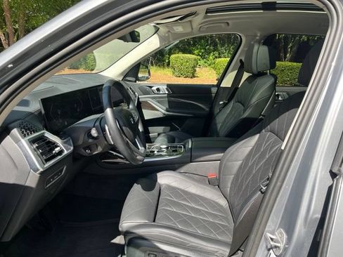Used 2025 BMW X7 xDrive40i AWD/4WD image 5