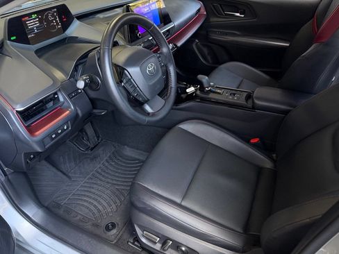 Certified 2023 Toyota Prius Prime FWD image 17