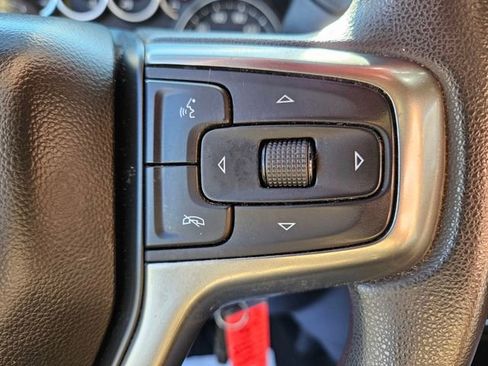 Used 2020 Chevrolet Silverado 1500 LT image 26