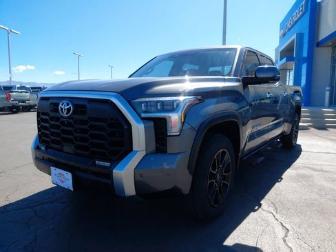 Used 2022 Toyota Tundra Limited w/ TRD Off-Road Package AWD/4WD image 12