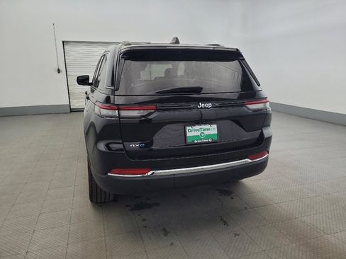 Used 2022 Jeep Grand Cherokee Limited 4xe image 6