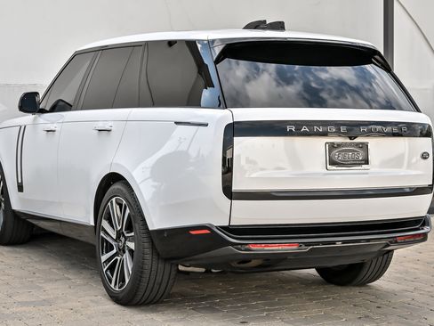 Used 2023 Land Rover Range Rover SE AWD/4WD image 14