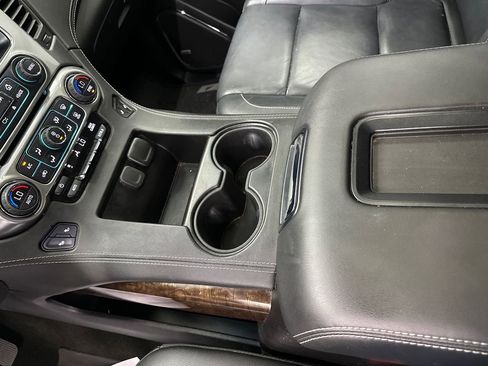 Used 2018 Chevrolet Tahoe LT AWD/4WD image 35