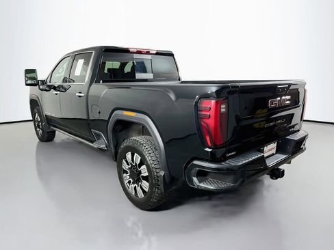 Used 2025 GMC Sierra 2500 Denali w/ Denali Reserve Package AWD/4WD image 9