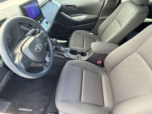 Certified 2023 Toyota Corolla LE FWD image 5