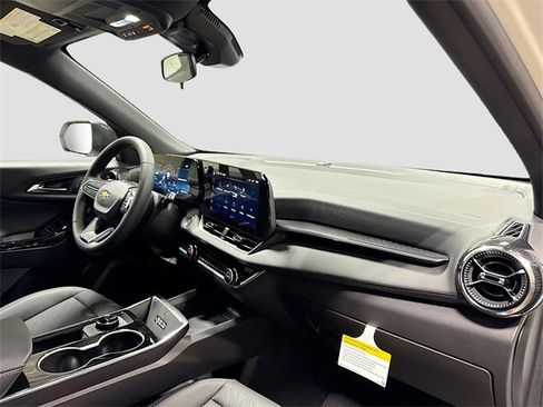 New 2026 Chevrolet Equinox LT image 33