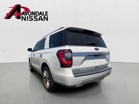 Used 2018 Ford Expedition Limited w/ Equipment Group 302A AWD/4WD image 3