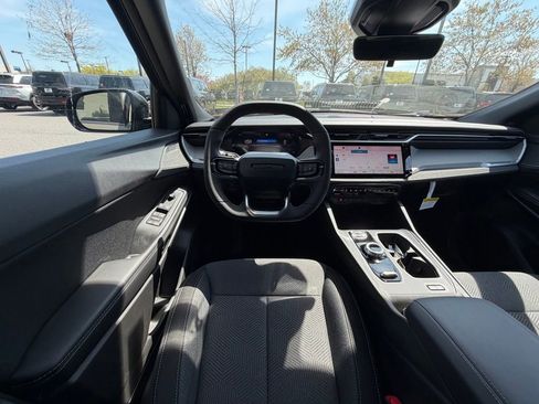 New 2026 Jeep Cherokee Laredo image 12