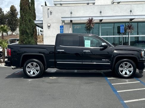 Used 2018 GMC Sierra 1500 Denali RWD image 3