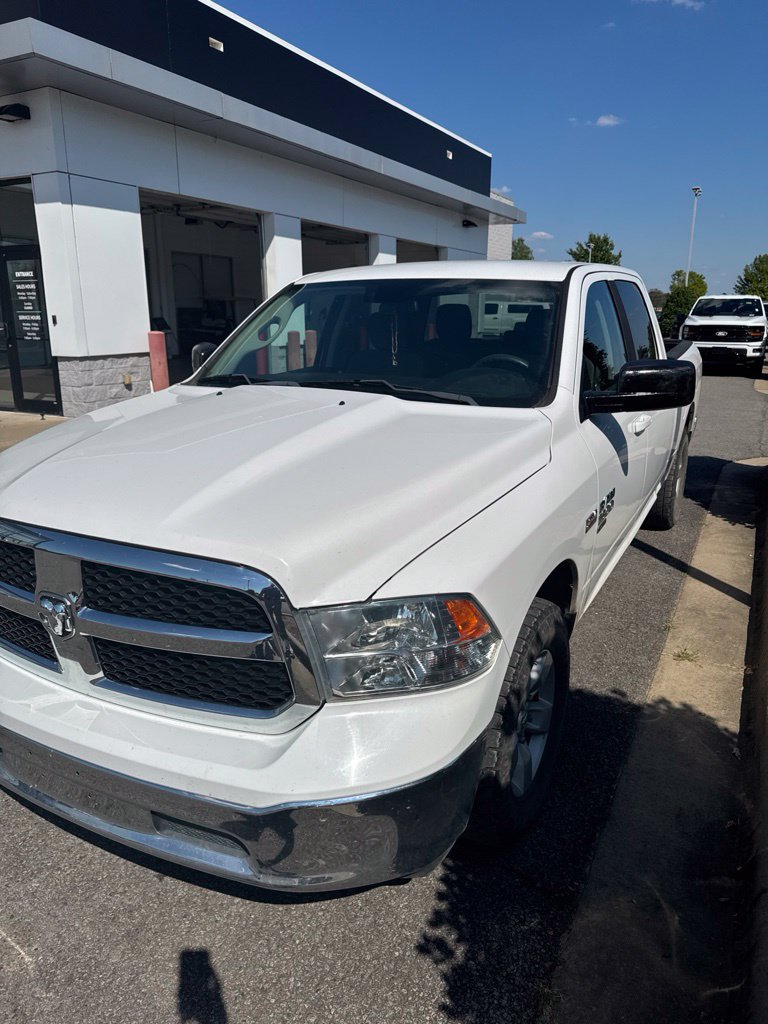Used 2021 RAM 1500 Classic SLT RWD image 5